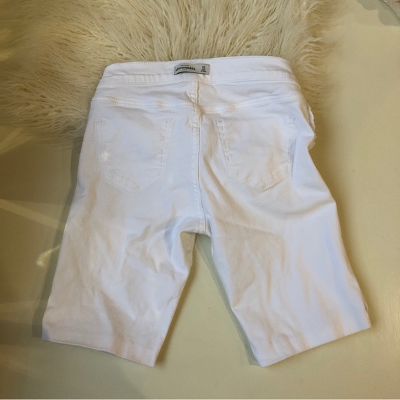 Abercrombie Kids Girl’s White Denim Jeans Bermuda Shorts - Picture 7 of 9